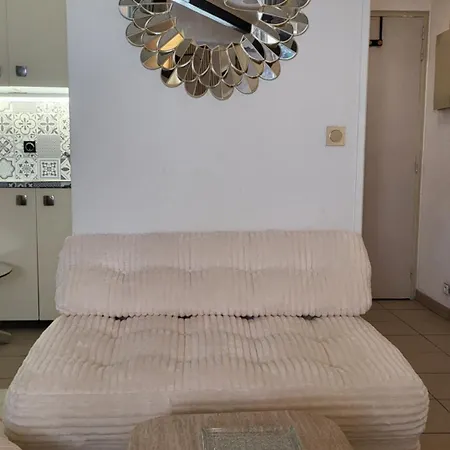 Apartamento Charment Petit T2 En Duplex Piscine