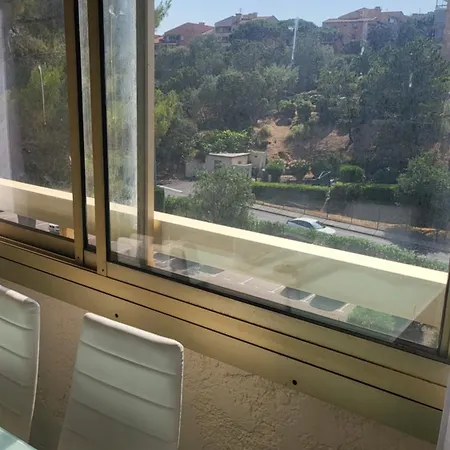 Charment Petit T2 En Duplex Piscine Apartment Sainte-Maxime
