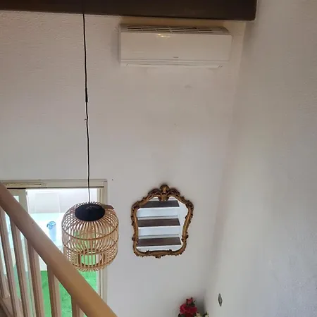 Charment Petit T2 En Duplex Piscine Sainte-Maxime